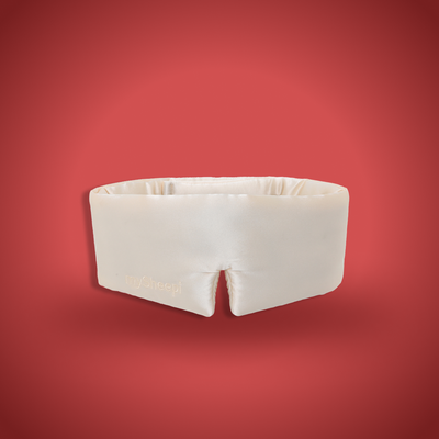 Product Seidenschlafmaske displayed on a clean background, showing main features and details, no visible text, neutral and inviting presentation